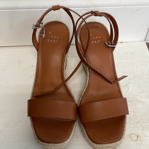 Tina Heels - A New Day™ - Picture 5 of 8